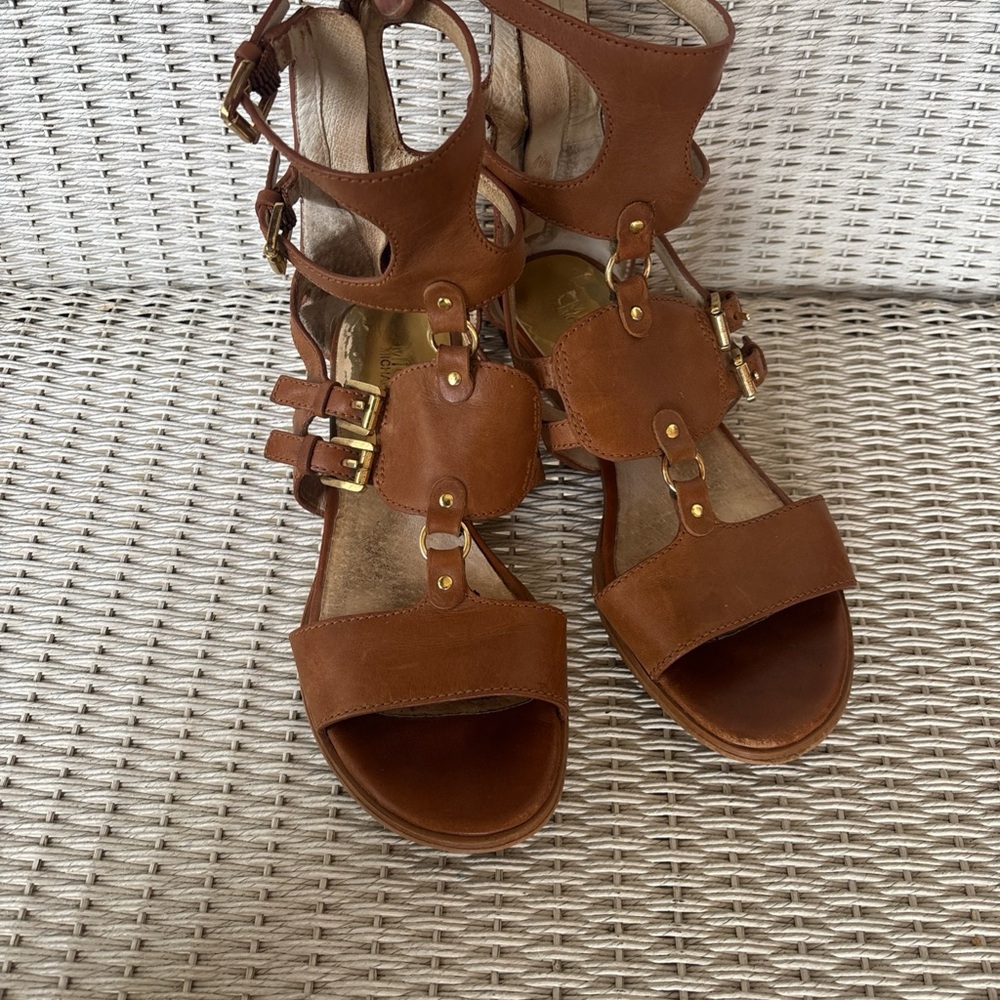 Women’s Brown Leather michael Kors Gladiator Sandals size 6.5